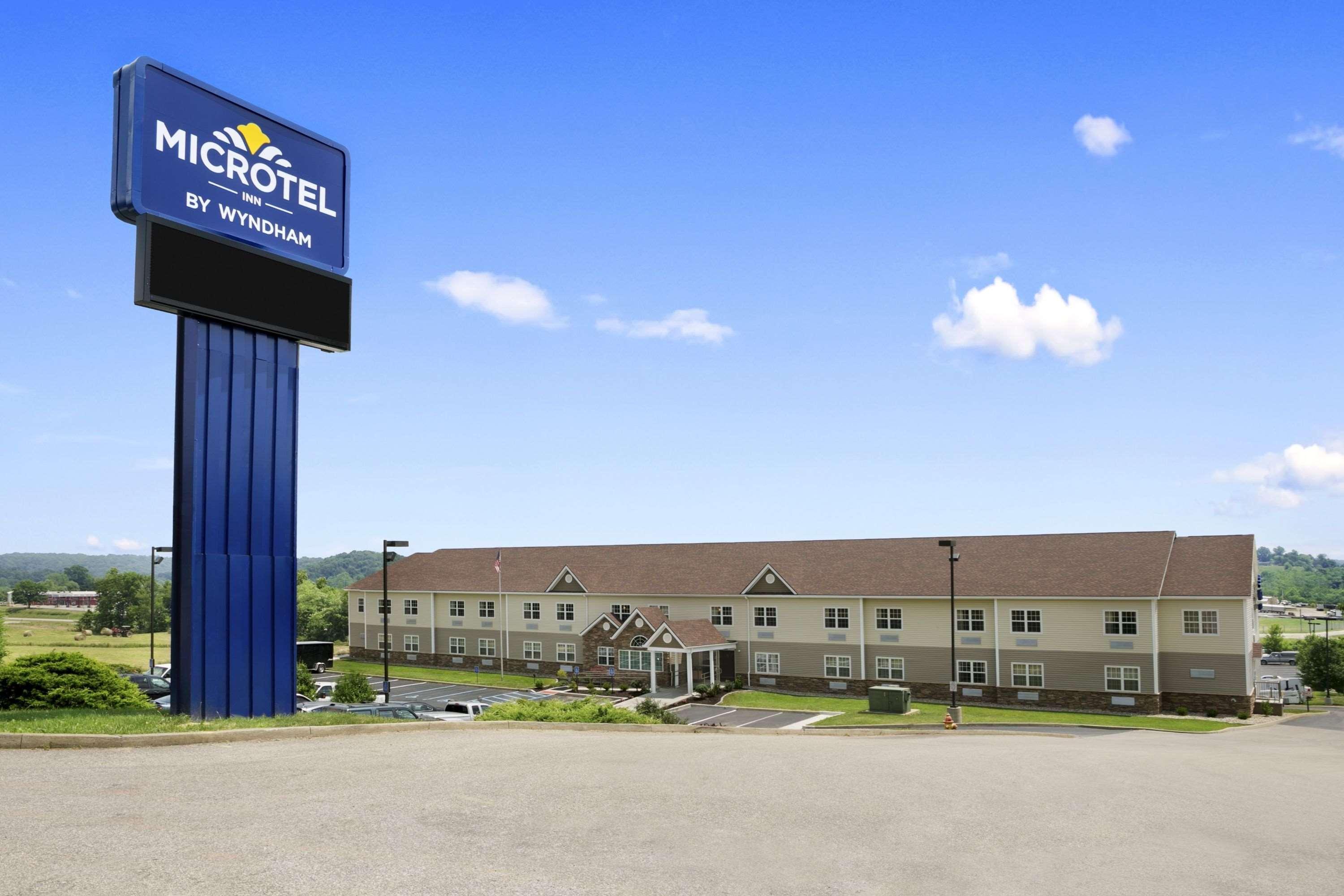 Microtel Inn & Suites By Wyndham Mineral Wells/Parkersburg Εξωτερικό φωτογραφία