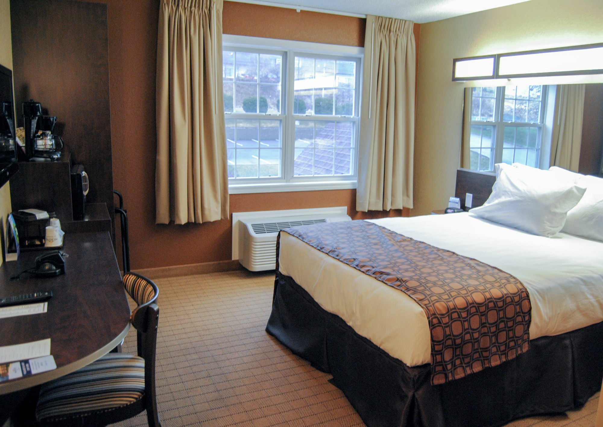 Microtel Inn & Suites By Wyndham Mineral Wells/Parkersburg Εξωτερικό φωτογραφία