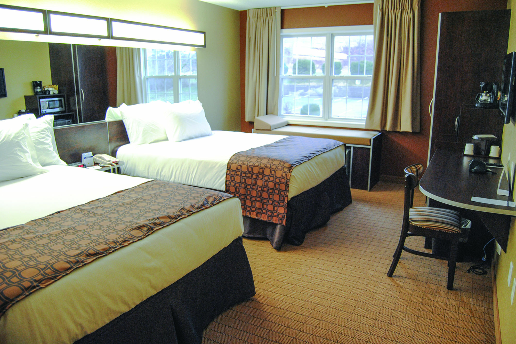 Microtel Inn & Suites By Wyndham Mineral Wells/Parkersburg Εξωτερικό φωτογραφία