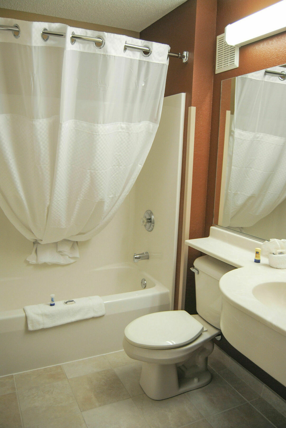 Microtel Inn & Suites By Wyndham Mineral Wells/Parkersburg Εξωτερικό φωτογραφία